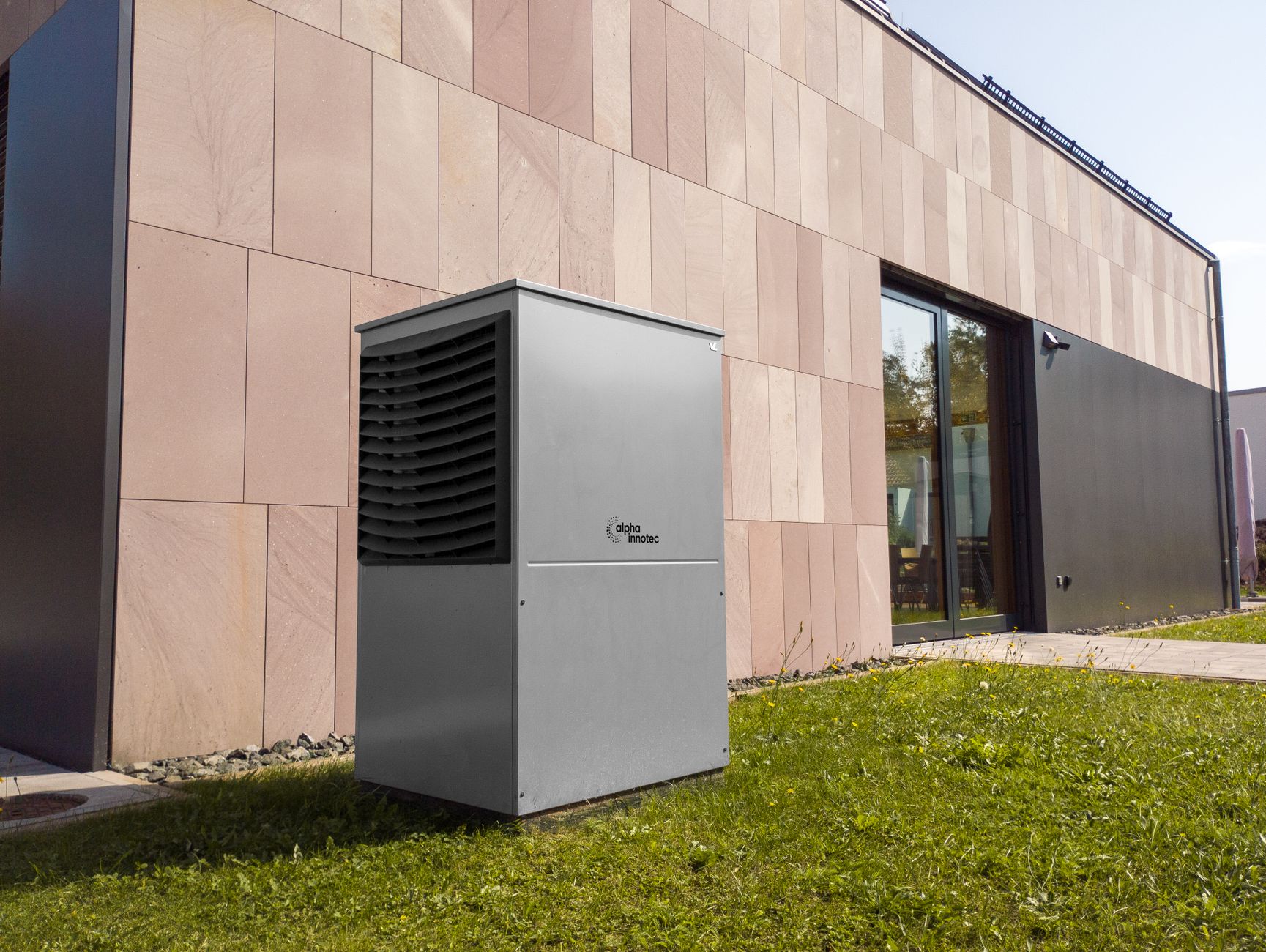 A new heat pump outside a home